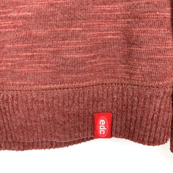 edc By Esprit Long Sleeve Pullover Sweater Womens Size Medium Red Striated - Picture 6 of 8